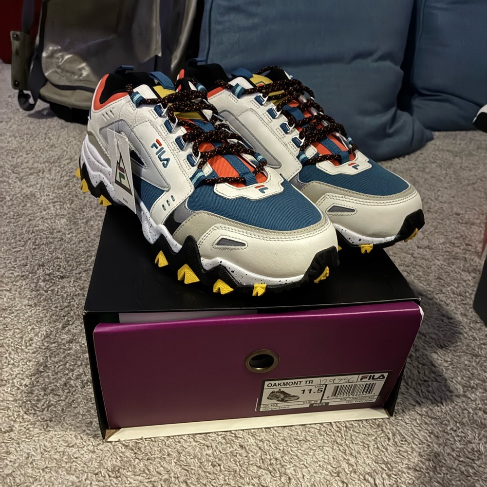 FILA Oakmont TR Colorful Trail Shoes